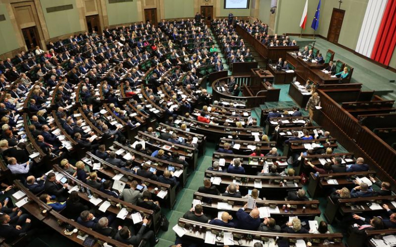 Która partia pociąga młodych? Znamy wyniki młodzieżowych wyborów parlamentarnych